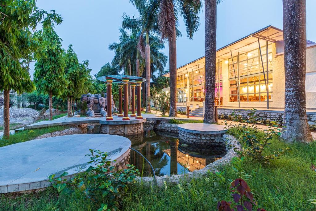 Royal Tiger Luxury Resort